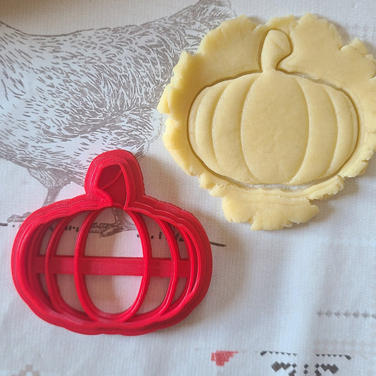 Emporte-pièce citrouille imprimé en 3D pour biscuits